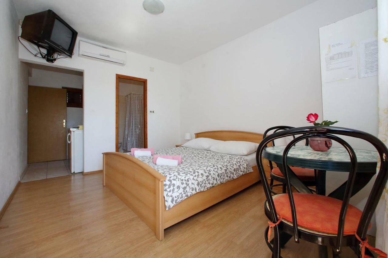 Apartments Vala บาร์บินเย ภายนอก รูปภาพ